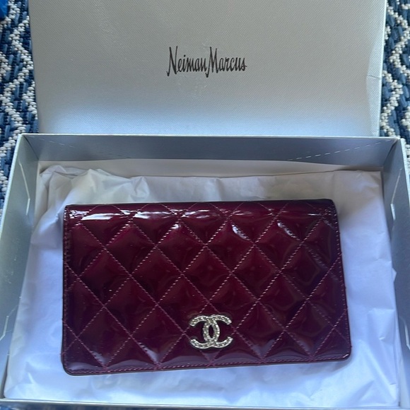 CHANEL Accessories - EUC Authentic Chanel Burgundy Patent Wallet / Card Holder
